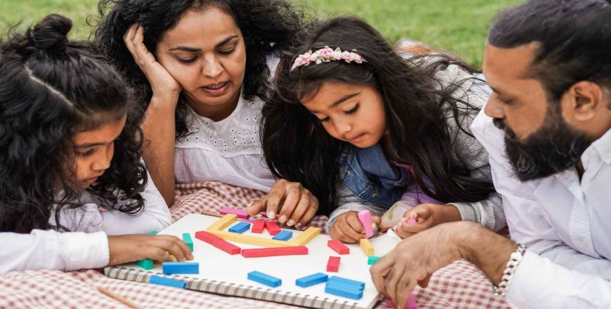 Counselor Advice: पेरेंटिंग प्रेशर में कपल कैसे बदलते हैं?