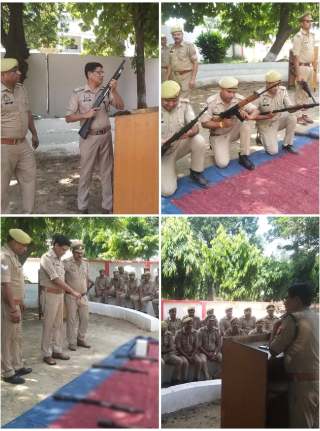 मुरादाबाद में पुलिस कर्मियों को दंगा नियंत्रण