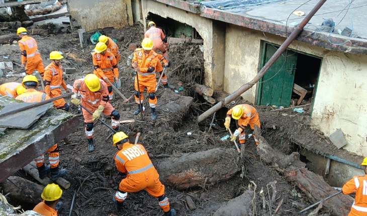 उत्तराखंड के चमोली में बादल फटने से तबाही,