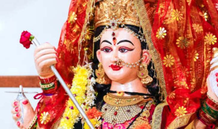 नवरात्रि की गलतियों से बचें और पाएं देवी का आशीर्वाद