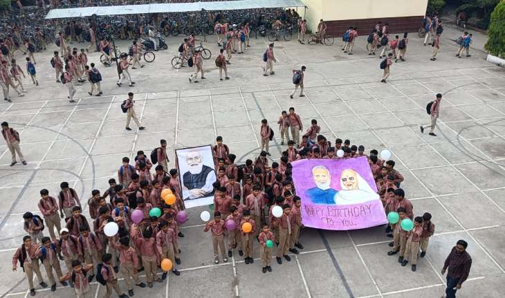 students wishes-pm modi birthday painting celebration