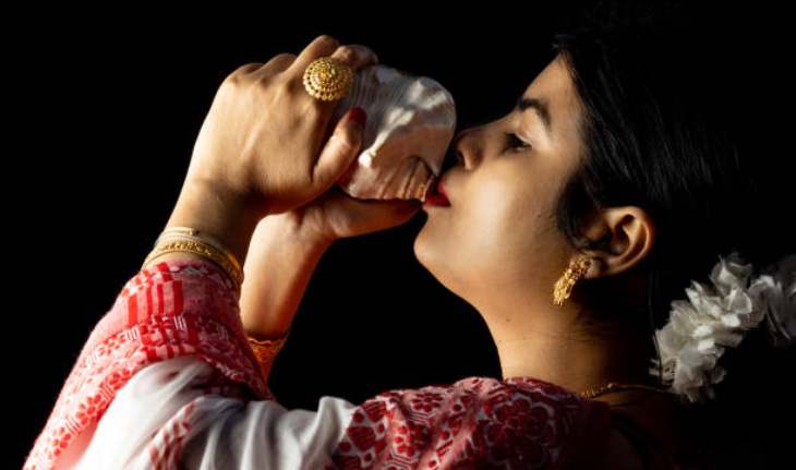 शंख बजाना क्यों माना जाता है शुभ संकेत