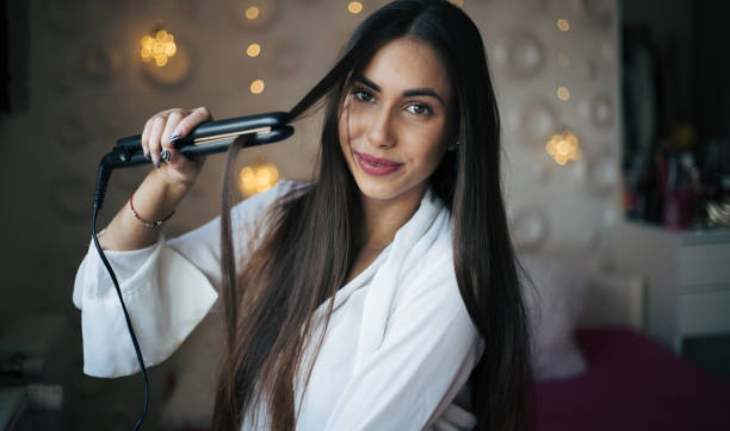हेयर स्ट्रेटनिंग से बचना क्यों है जरूरी
