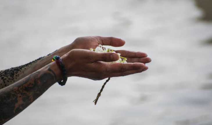 flowers in Shradh or Tarpan