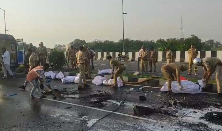 अलीगढ़ में भीषण सड़क हादसा