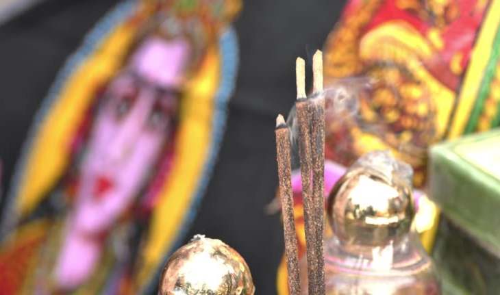 पूजा में अगरबत्ती का सही प्रयोग,