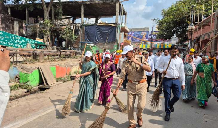गांधी और शास्त्री जयंती पर विशेष स्वच्छता अभियान