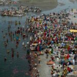 Kartik Purnima 2025: गंगा स्नान क्यों माना जाता है अमृत समान?