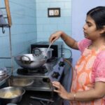 Vastu Tips: भोजन की दिशा ही तय करती है घर की बरकत!