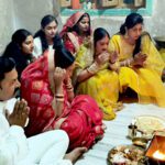 Bihar : मोरा तलाव से बिहार शरीफ तक गूंजे लोकगीत, दीपों से जगमगाया हर घाट!