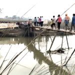 Bihar Election : रोहतास में ‘पुल नहीं तो वोट नहीं’ का नारा बुलंद, काव नदी पर लकड़ी के पुल को लेकर ग्रामीणों का विरोध!