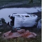 Sitapur: वैन खाई में गिरी, बच्चों समेत आठ घायल, पांच लखनऊ रेफर