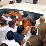 Bihar Election : नूंह में चला योगी का बुलडोजर — लेकिन इस बार बदमाशों पर नहीं, मंत्री पर बरसे फूल!