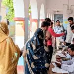 Bihar Election : भीमबांध में 20 साल बाद शांतिपूर्ण मतदान, ग्रामीणों ने नजदीकी बूथ पर किया वोट!