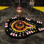 Lord Shiv: शिवलिंग पर काले तिल चढ़ाने का सही तरीका और लाभ!