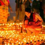 Dev Deepawali 2025 की पवित्र रात ये 5 मंत्र बदल देंगे आपकी किस्मत!