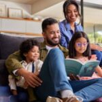 Children के दिमाग पर असर डालती हैं पेरेंट्स की ये 7 बातें!