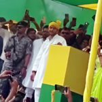 Bihar Election : जब अक्षरा सिंह ने मंच से तेजप्रताप यादव से मांगी एक कट्ठा जमीन — तेजप्रताप बोले, ‘दे देंगे!