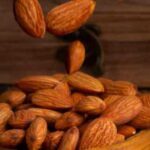 हर रोज Almonds खाने वाले लोग ये गलती कर रहे हैं!