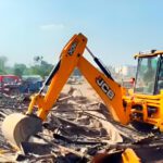 Bihar News : किशनगंज में स्मैक माफियाओं के ठिकानों पर बुलडोजर, खगड़ा मेला ग्राउंड इलाके में अवैध अड्डे ध्वस्त!