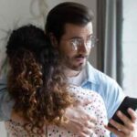 RelationshipTips: शादी के बाद भी पुराने प्यार की याद सताए? ये ट्रिक्स आजमाएं