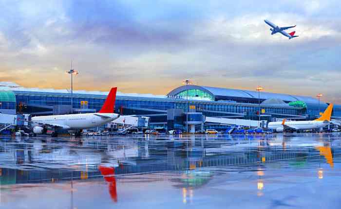 biggest airport in India?