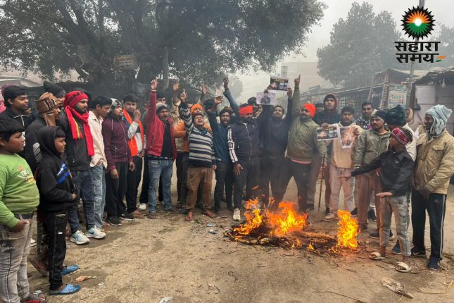 Violent protests erupt in Sripur against violence against Hindus in Bangladesh, Prime Minister's effigy burnt