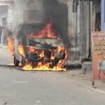पीलीभीत में अवैध गैस रिफिलिंग के दौरान एको कार में आग, नगमा चौराहे पर मचा हड़कंप