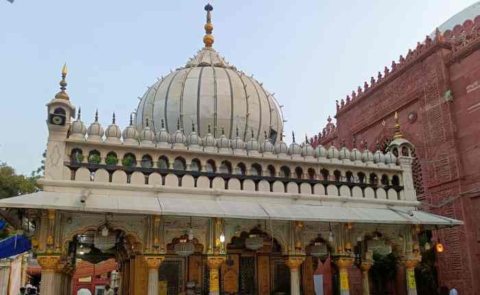 yellow sheet offered on Basant Panchami
