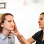 SkinCareTips: चेहरे की डेड स्किन ऐसे हटेगी मिनटों में ग्लो दिखेगा तुरंत