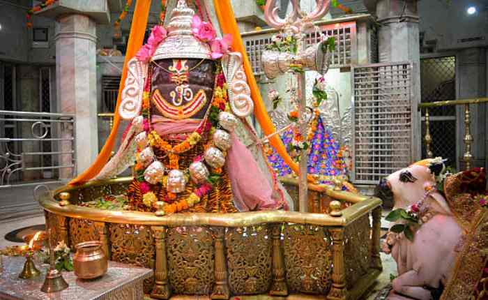 Shiva worship on Monday