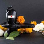ShivlingPujaRules: शिवलिंग पर नारियल क्यों नहीं चढ़ाया जाता? जानिए