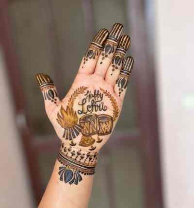 Lohri mehndi