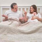 ParentingTips: बच्चों के जन्म के बाद रिश्ते में ना आए दूरी, ये तरीके अपनाएं