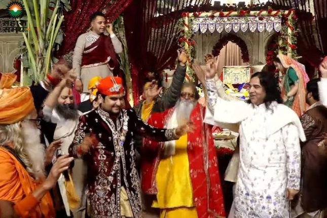 Girdhar Lal Shri Radha Rani's grand wedding: 3 km long procession, flood of devotion