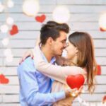 HugDay2026: पहला हग ऐसे करें, कि पार्टनर कभी भूल न पाए!