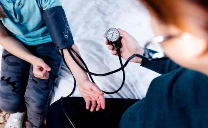 लो ब्लड प्रेशर के लक्षण