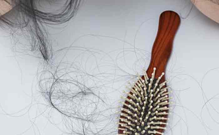 हेयर फॉल रोकने का आसान तरीका