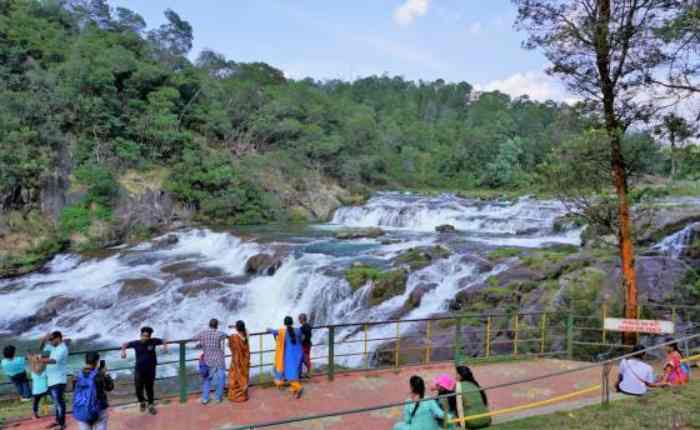 क्यों जरूरी है हिल स्टेशन की ट्रिप?