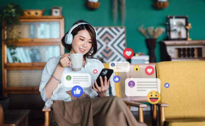 Social Media Side Effects