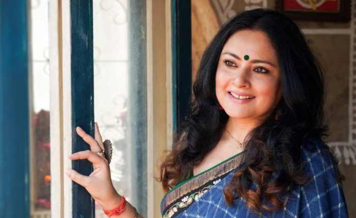 फैशन डिजाइनर के रूप में पहचान