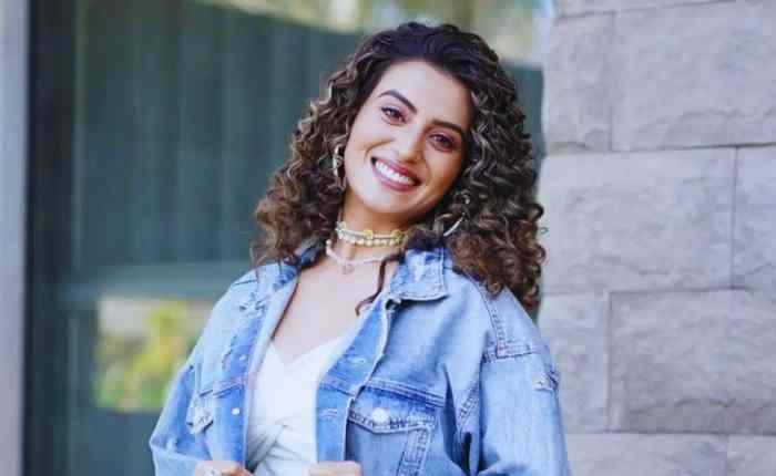 अक्षरा सिंह का डॉक्टर बनने से भोजपुरी स्टार बनने तक का सफर