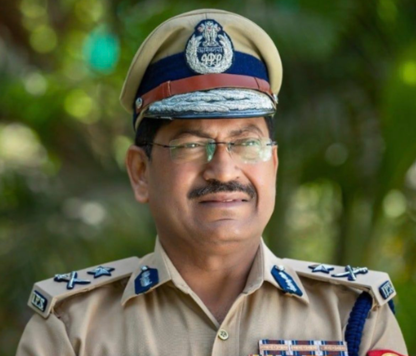 ayodhya ram mandir trust CEO Rajesh Panday ips