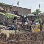 नारायणी का कहर…बेबस जिंदगी, 50 हजार आबादी बाढ़ की चपेट में
